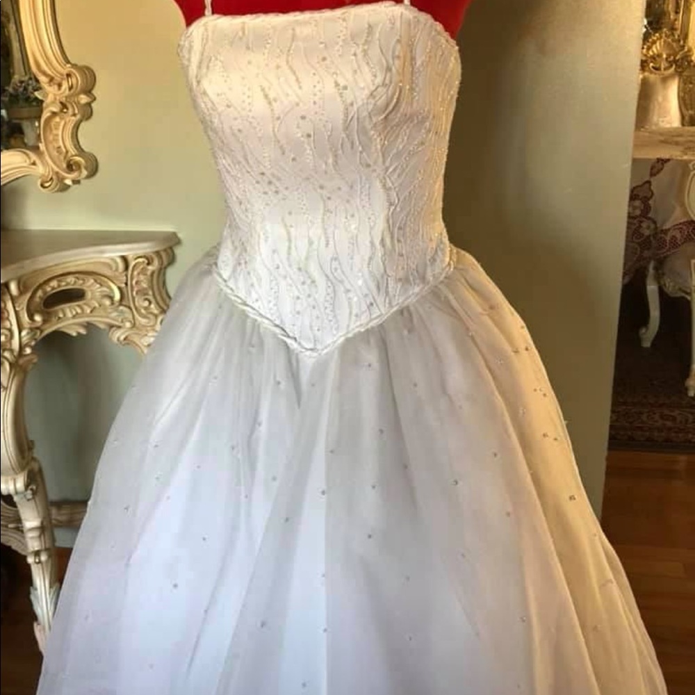 Bridal dress